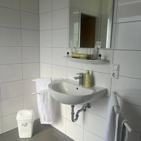 Oil! Pensión Lubbecke